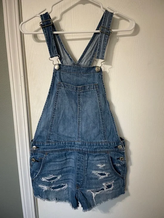 American Eagle Outfitters Medium Wash Denim Short Overalls Front Bibs Size XS - Picture 1 of 6